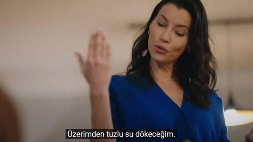 Kızılcık Şerbeti'nde Esra Ezmeci sürprizi! O sahneyi kimse fark etmedi ama... Görenler gözlerine inanamadı 4